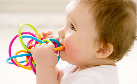 5 Ways to Soothe A Teething Baby