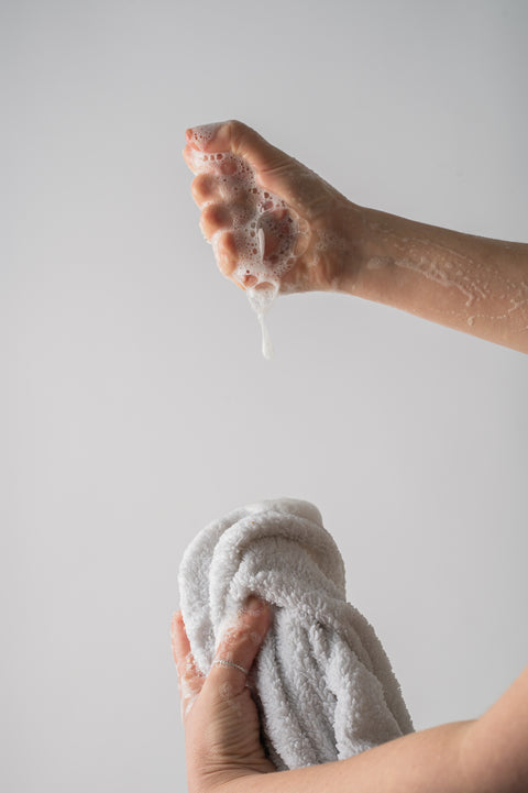 Laundry Detergent Sheets: Plant-Based. Non-Bio. Skin-Kind.